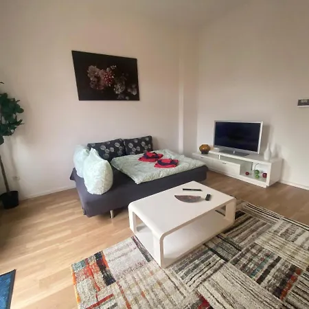 아파트 Altbau Stylisch, Zentral Modern Mit Balkon Mitten In 비스바덴